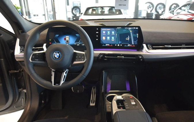 BMW iX2 cena 320900 przebieg: 5, rok produkcji 2024 z Kutno małe 704
